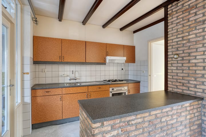 Foto 13 van Jan van Schoonvorststraat 7