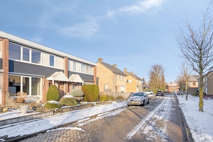 Foto 4 van Jan van Schoonvorststraat 7