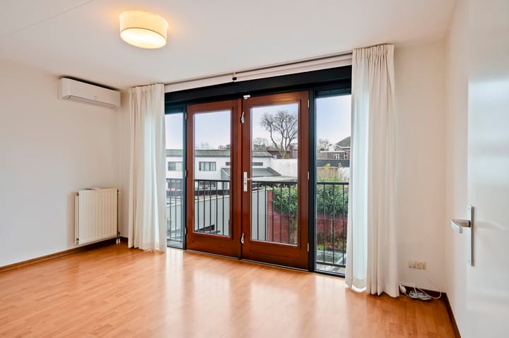 Foto 34 van Hubèr Jaminstraat 22