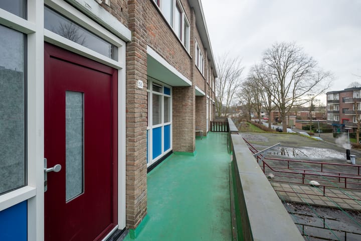 Foto 6 van Van Schendelstraat 56