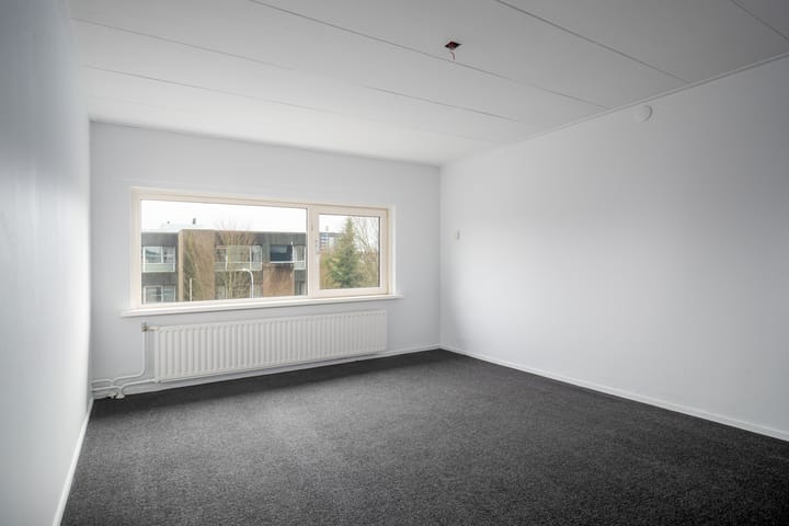 Foto 22 van Van Schendelstraat 56