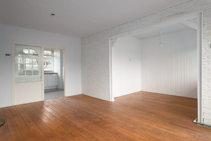 Foto 2 van Van Schendelstraat 56