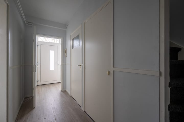 Foto 18 van Van Schendelstraat 56