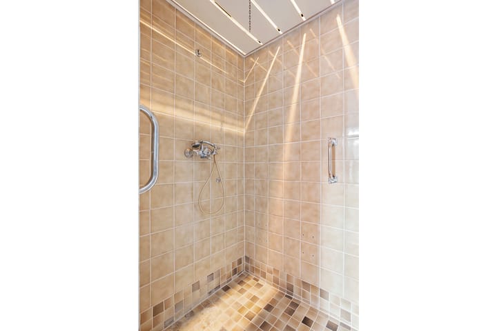 Foto 15 van Maarsbergenstraat 328