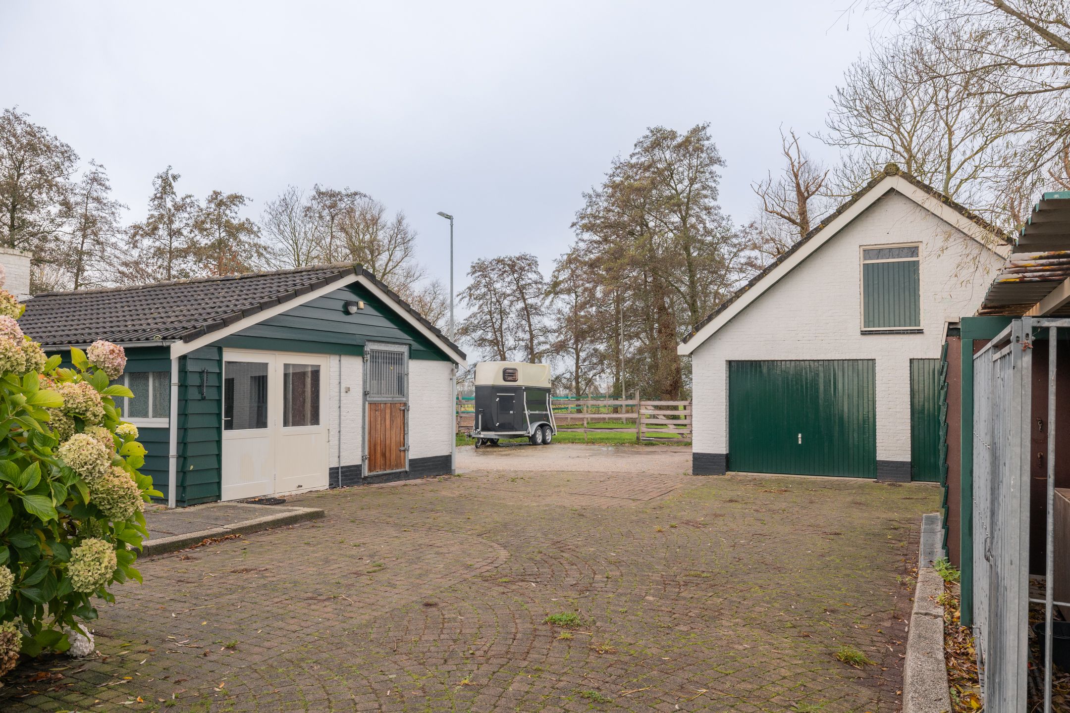 Foto 3 van Middenweg 8