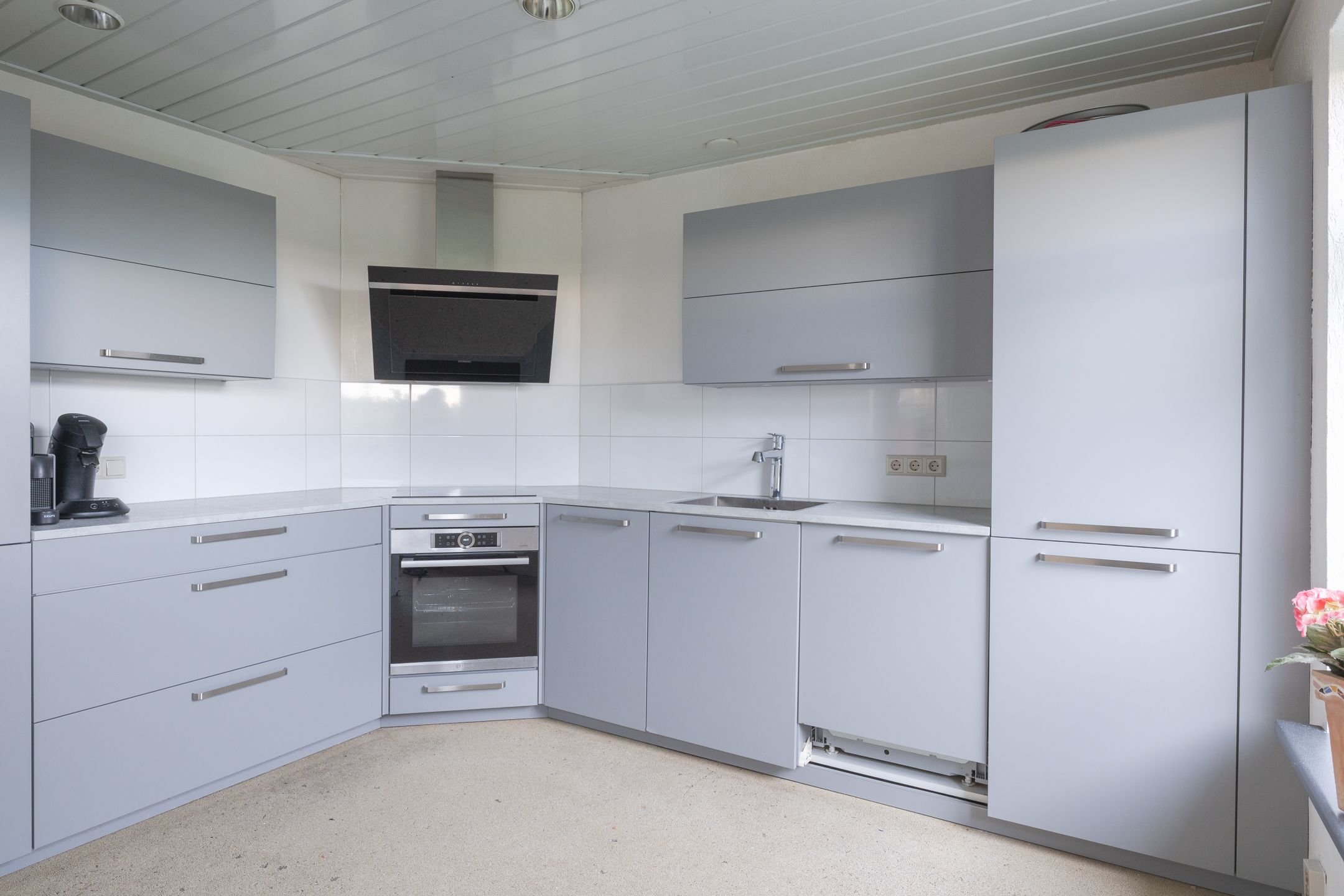 Foto 9 van Middenweg 8