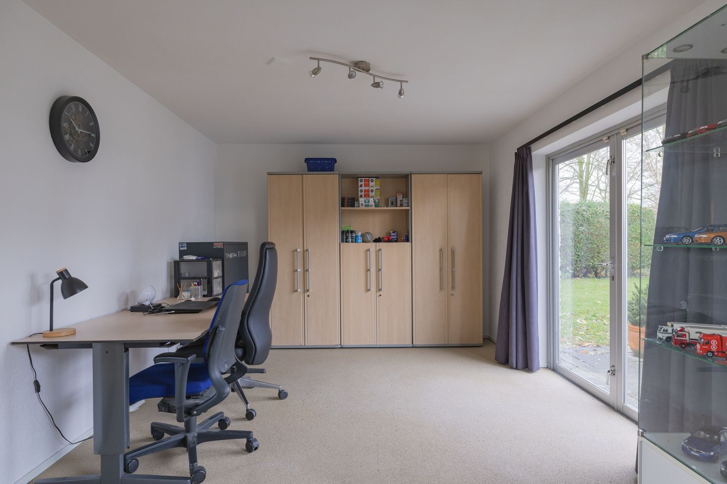 Foto 10 van Middenweg 8