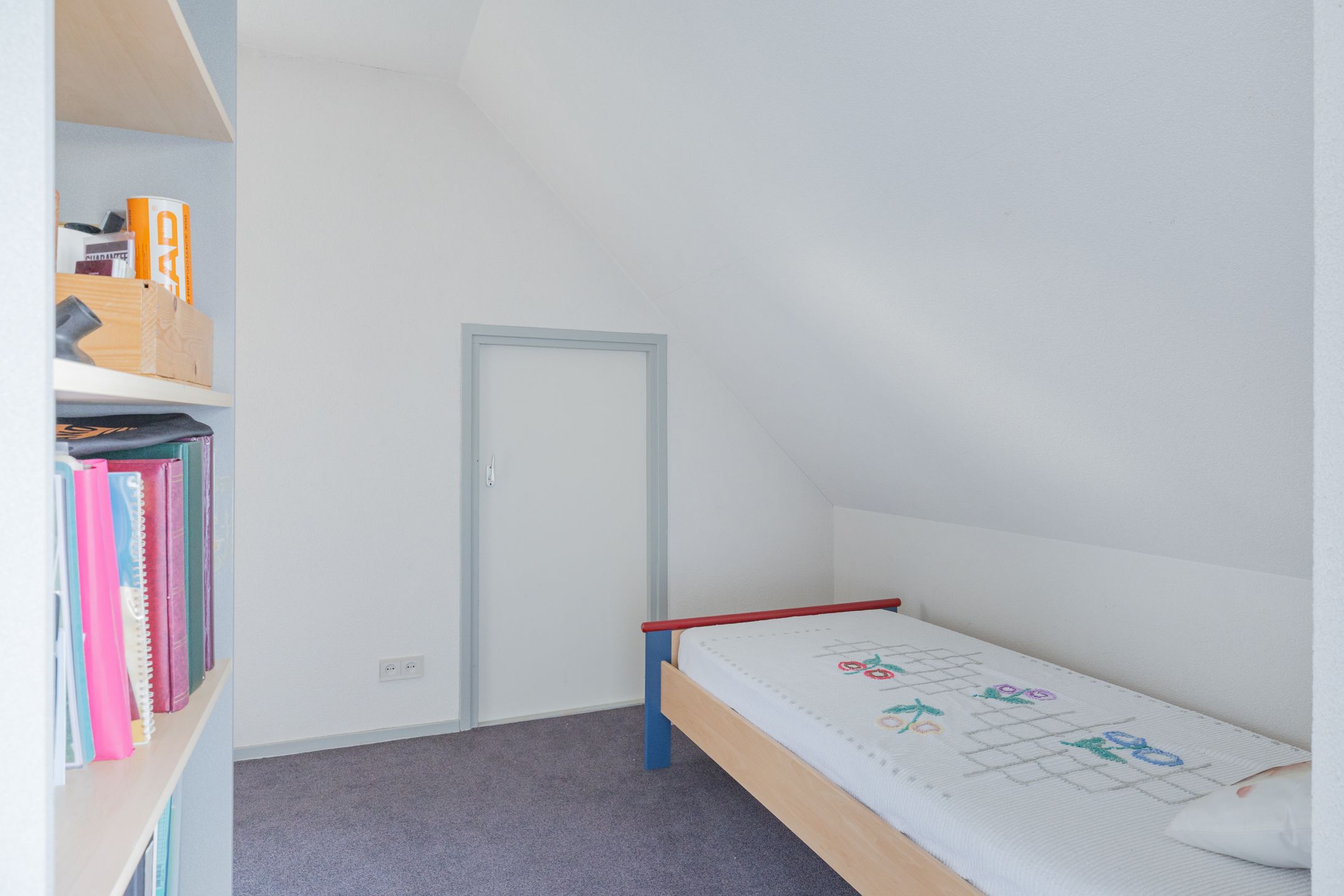 Foto 15 van Middenweg 8