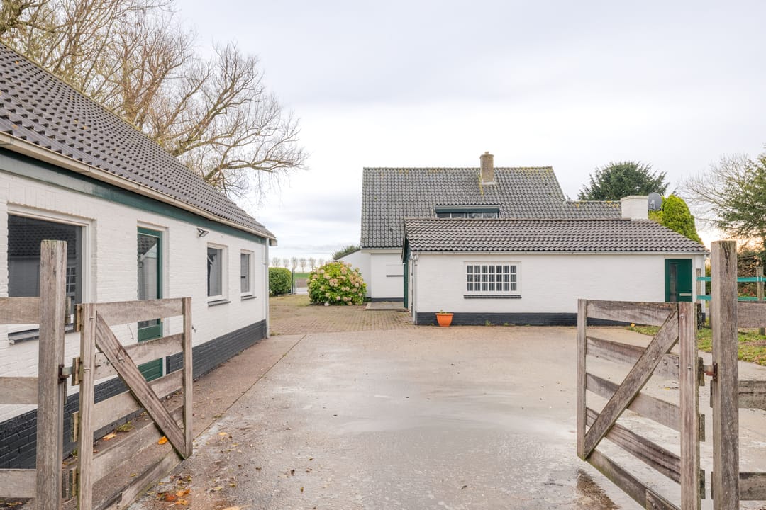 Foto 23 van Middenweg 8