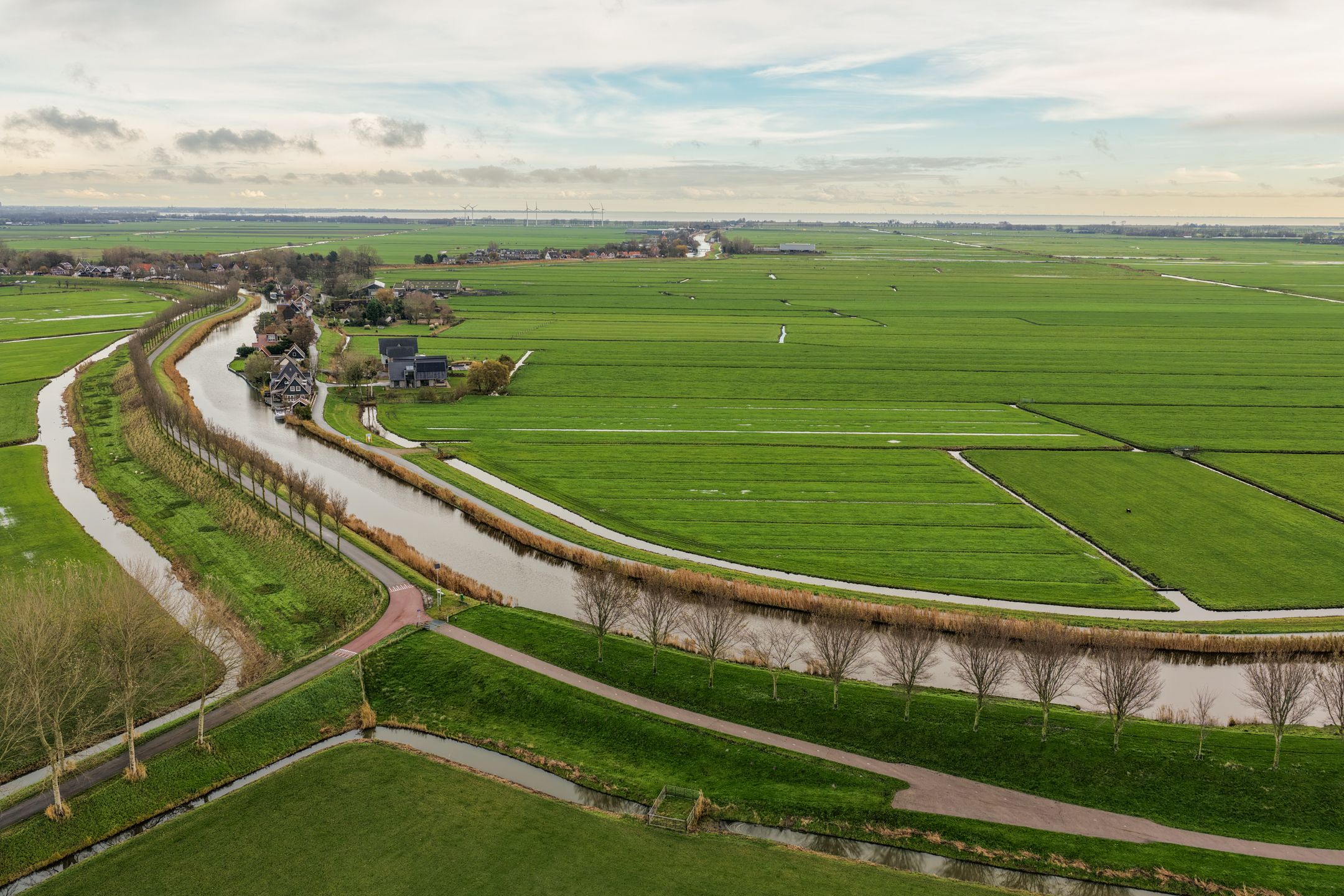 Foto 27 van Middenweg 8