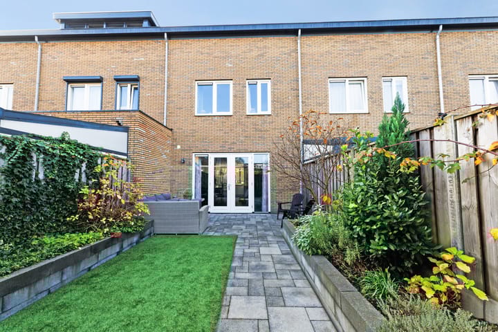 Foto 36 van Lijsterstraat 158