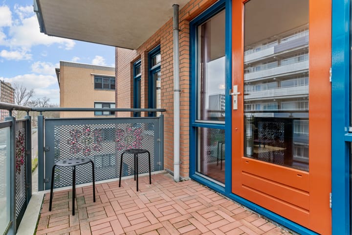 Photo 4 of Aquamarijn 22