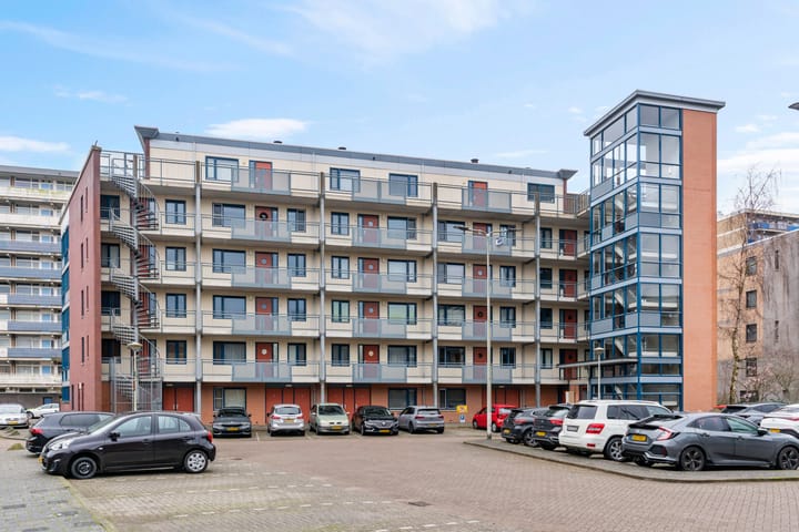 Photo 5 of Aquamarijn 22