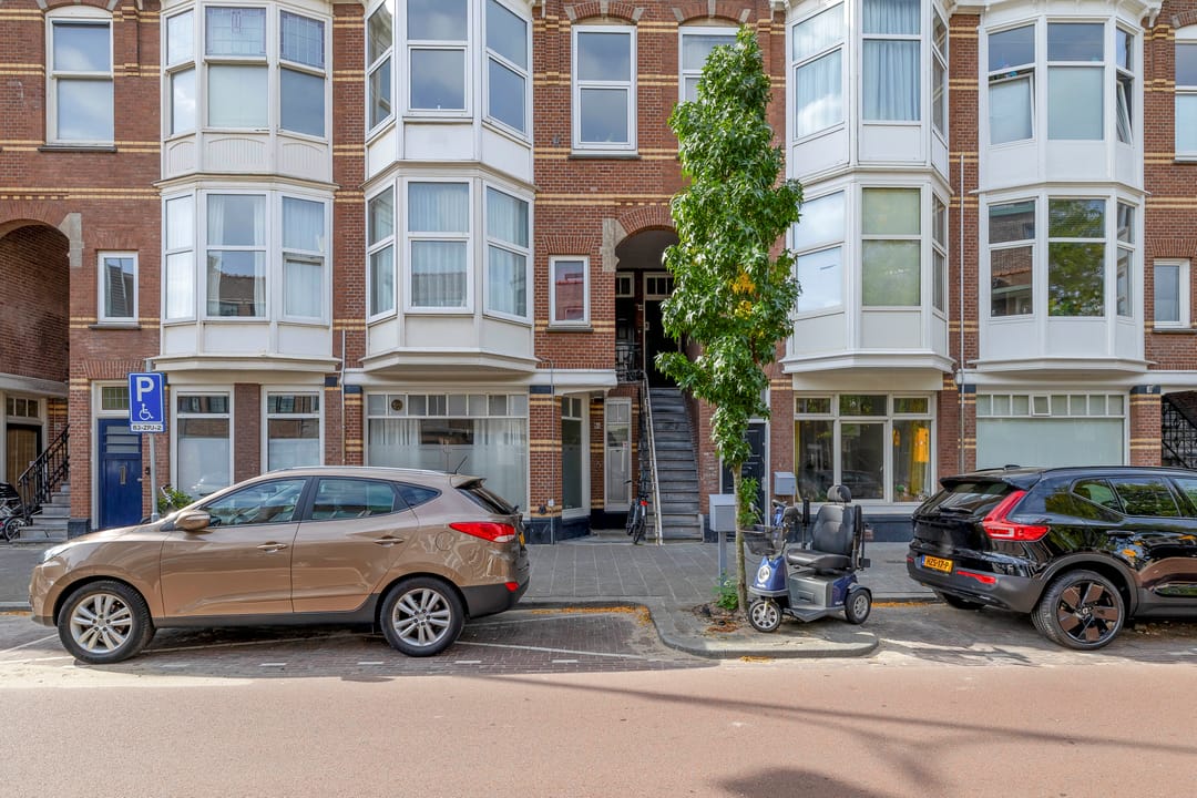 Photo 8 of De Constant Rebecquestraat 42