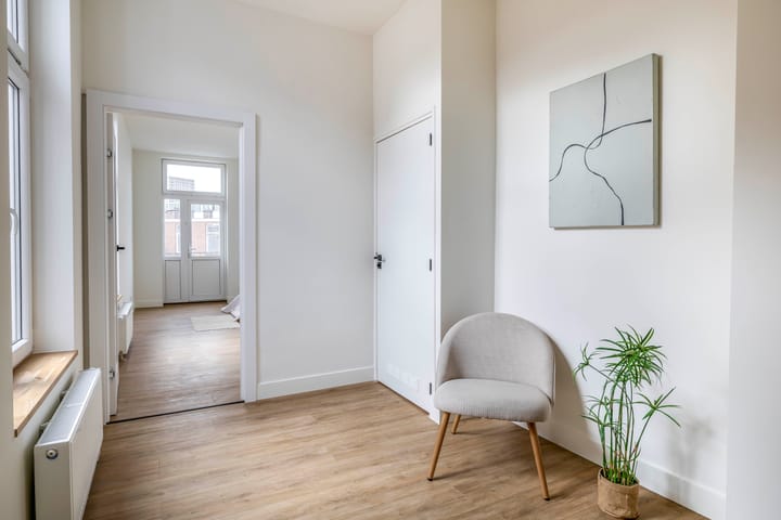 Foto 24 van De Constant Rebecquestraat 42