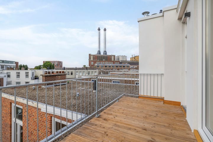 Foto 38 van De Constant Rebecquestraat 42