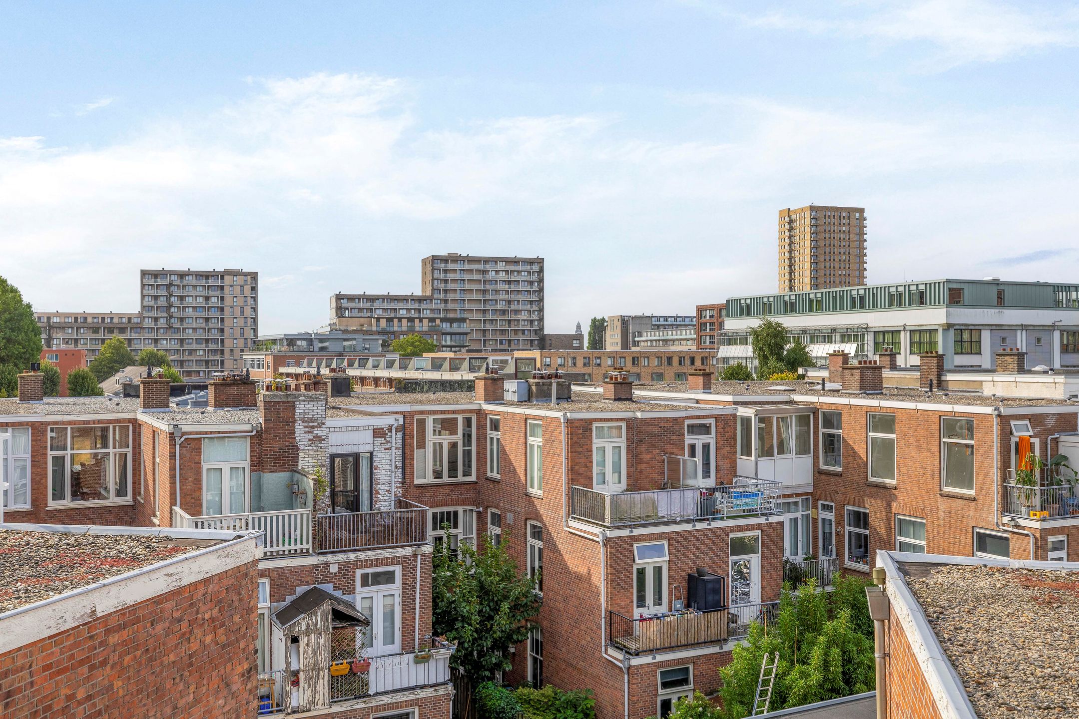 Photo 39 of De Constant Rebecquestraat 42