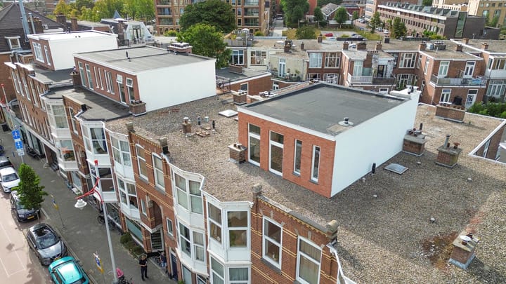 Foto 42 van De Constant Rebecquestraat 42