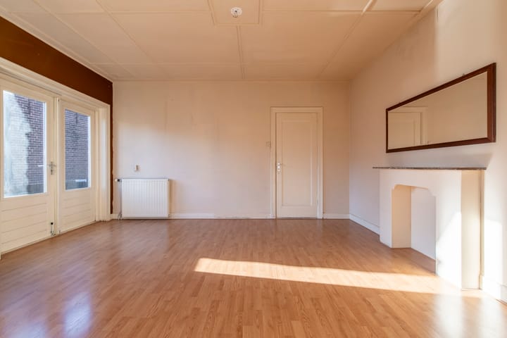 Photo 11 of Prins Bernhardlaan 1