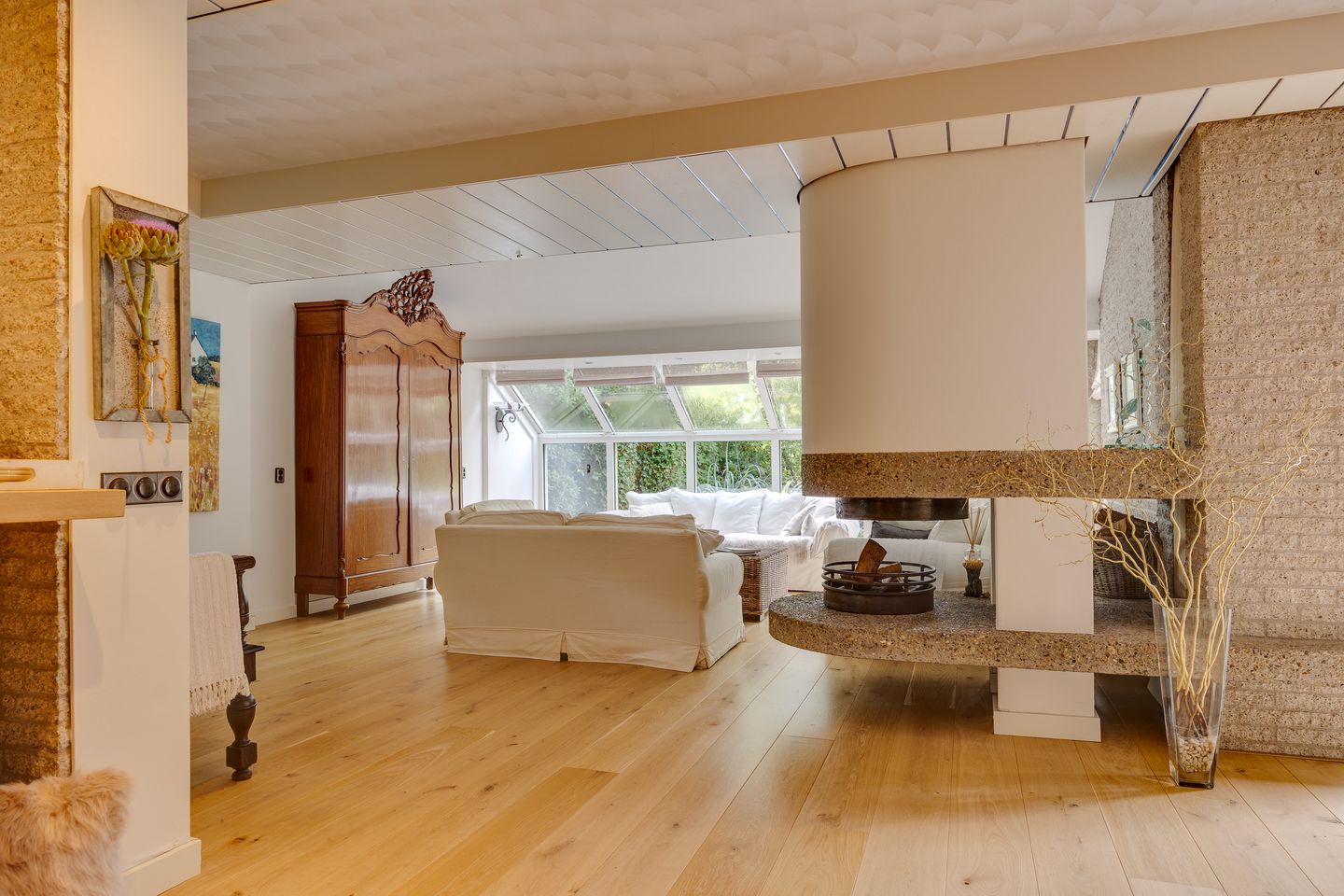 Photo 4 of Salamander 56