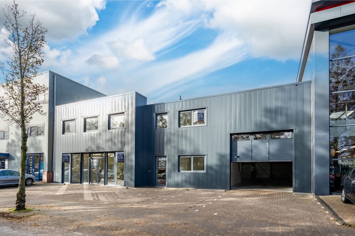 Zadelmakerstraat 60, Velserbroek