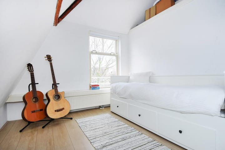 Foto 26 van Van Kinsbergenstraat 107-A