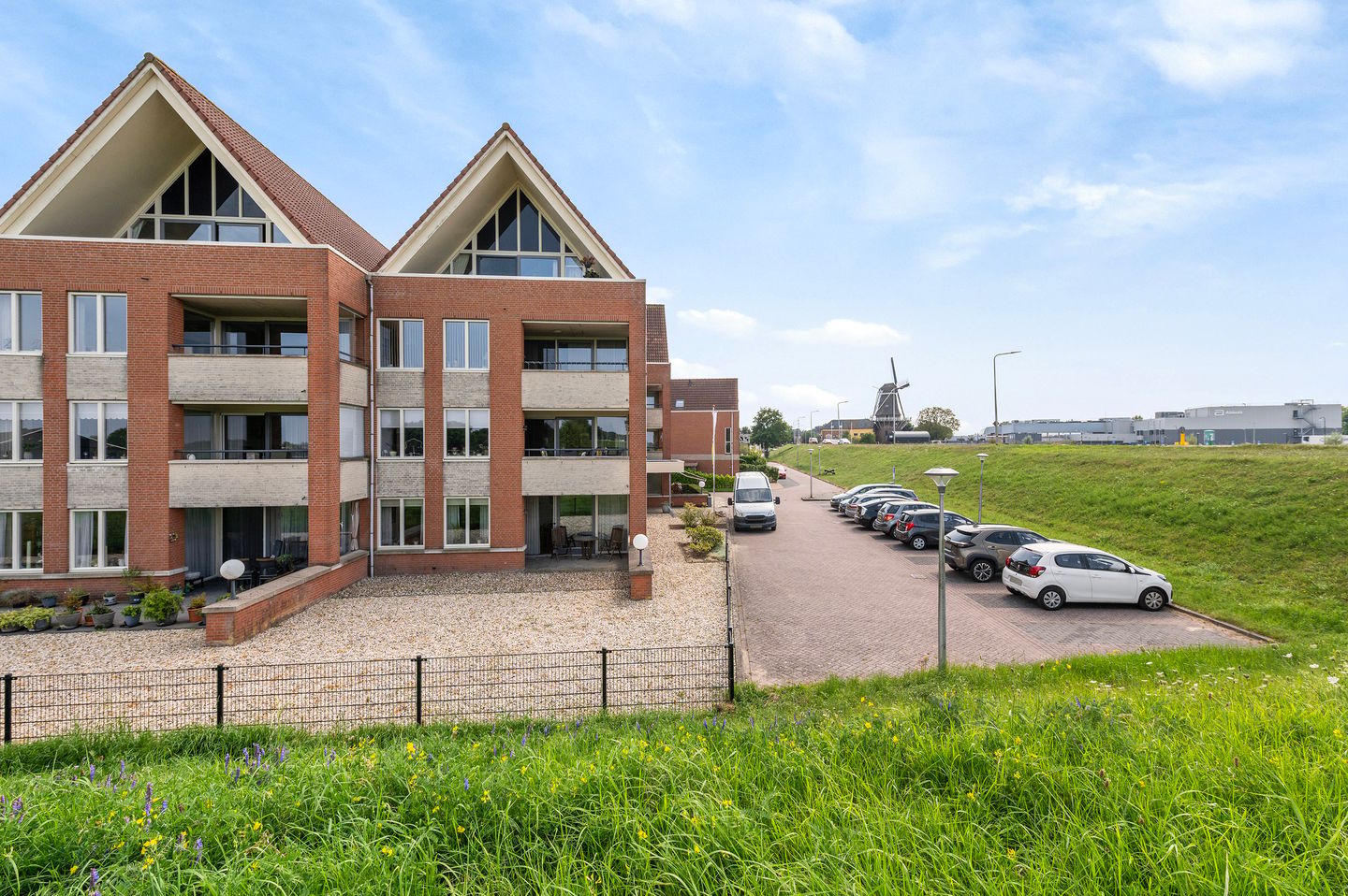 Photo 4 of Benedendijk 114