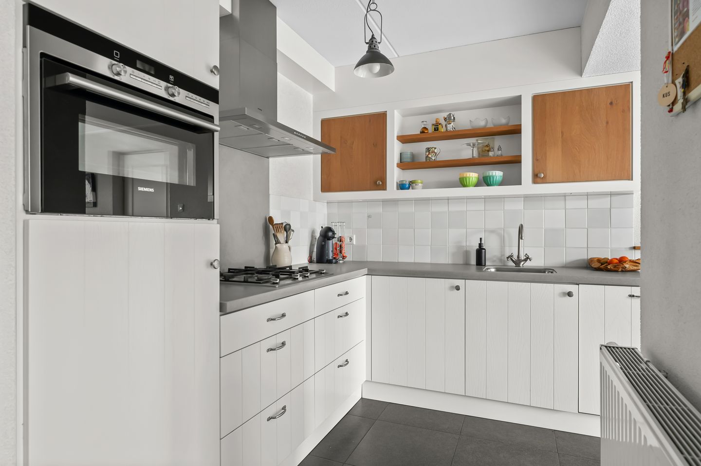 Photo 10 of Mahlerstraat 1