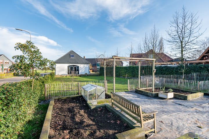 Photo 39 of Wiekenseweg 23