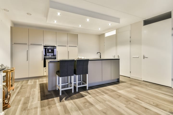 Photo 2 of Wilhelminastraat 83