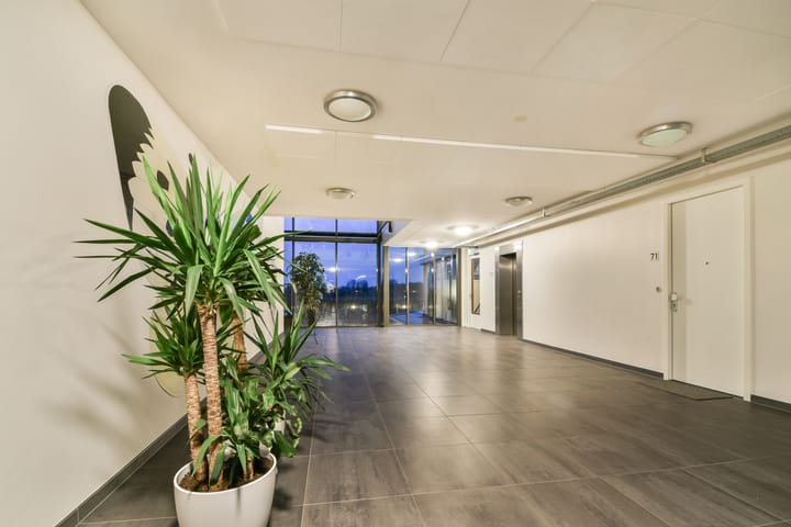 Photo 6 of Wilhelminastraat 83