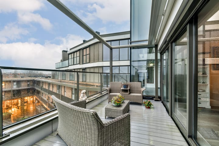 Photo 23 of Wilhelminastraat 83