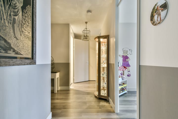 Photo 27 of Wilhelminastraat 83