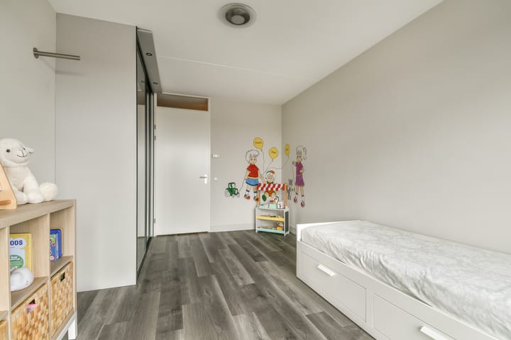 Photo 29 of Wilhelminastraat 83