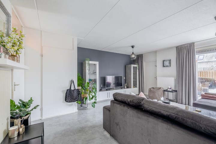 Foto 7 van Kruiszwin 5721