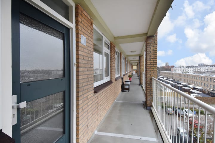 Foto 7 van Erasmusplein 200