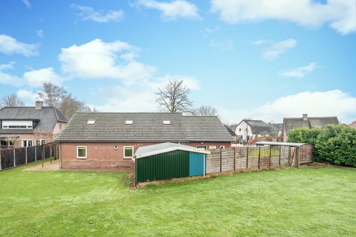 Foto 44 van Opstal 6-A