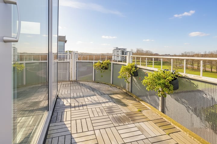 Foto 3 van Maan Bastion 410