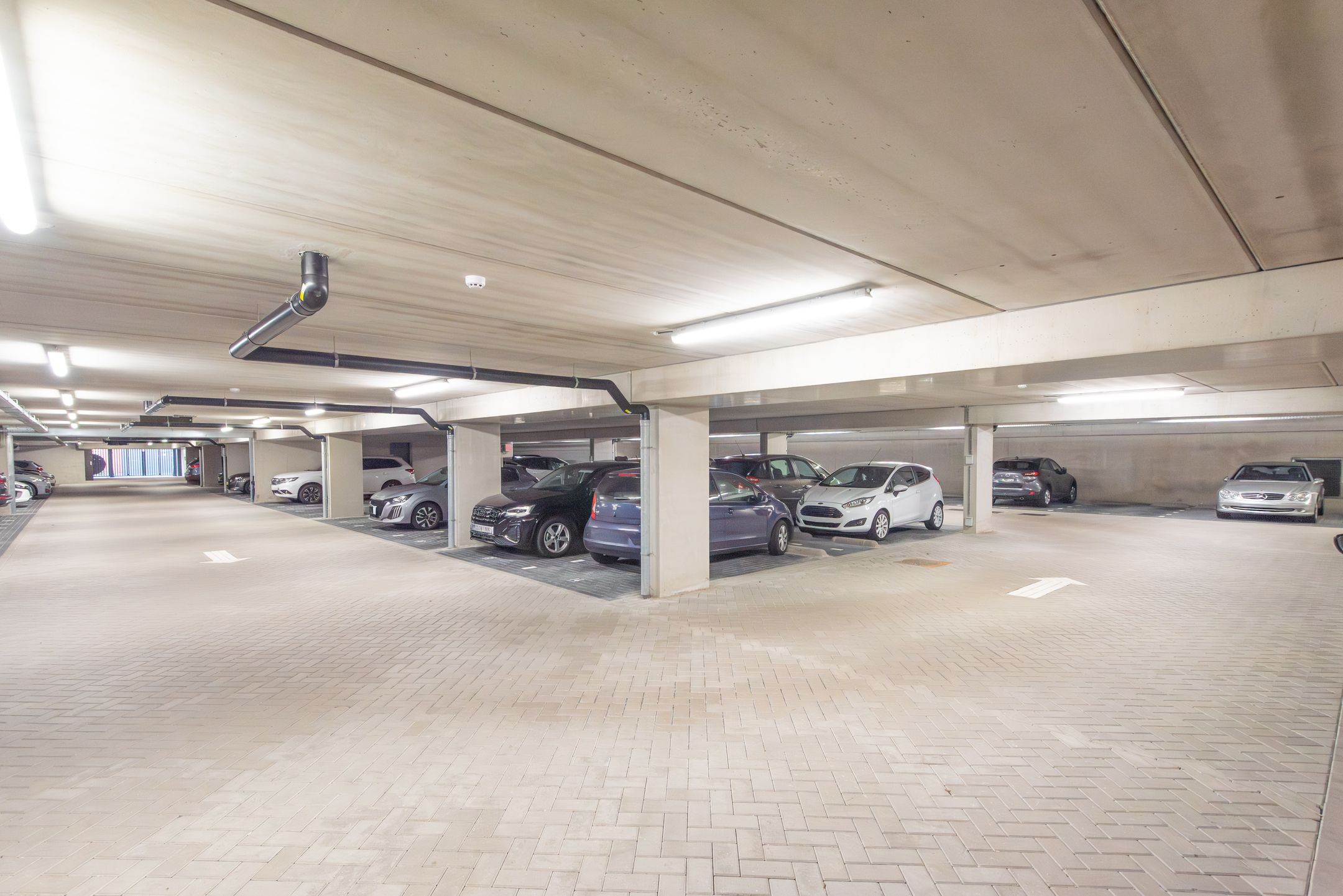 Foto 42 van Lapis Lazuli 7