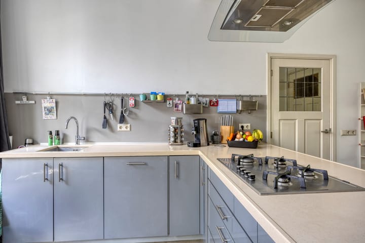 Foto 10 van Valdezstraat 4