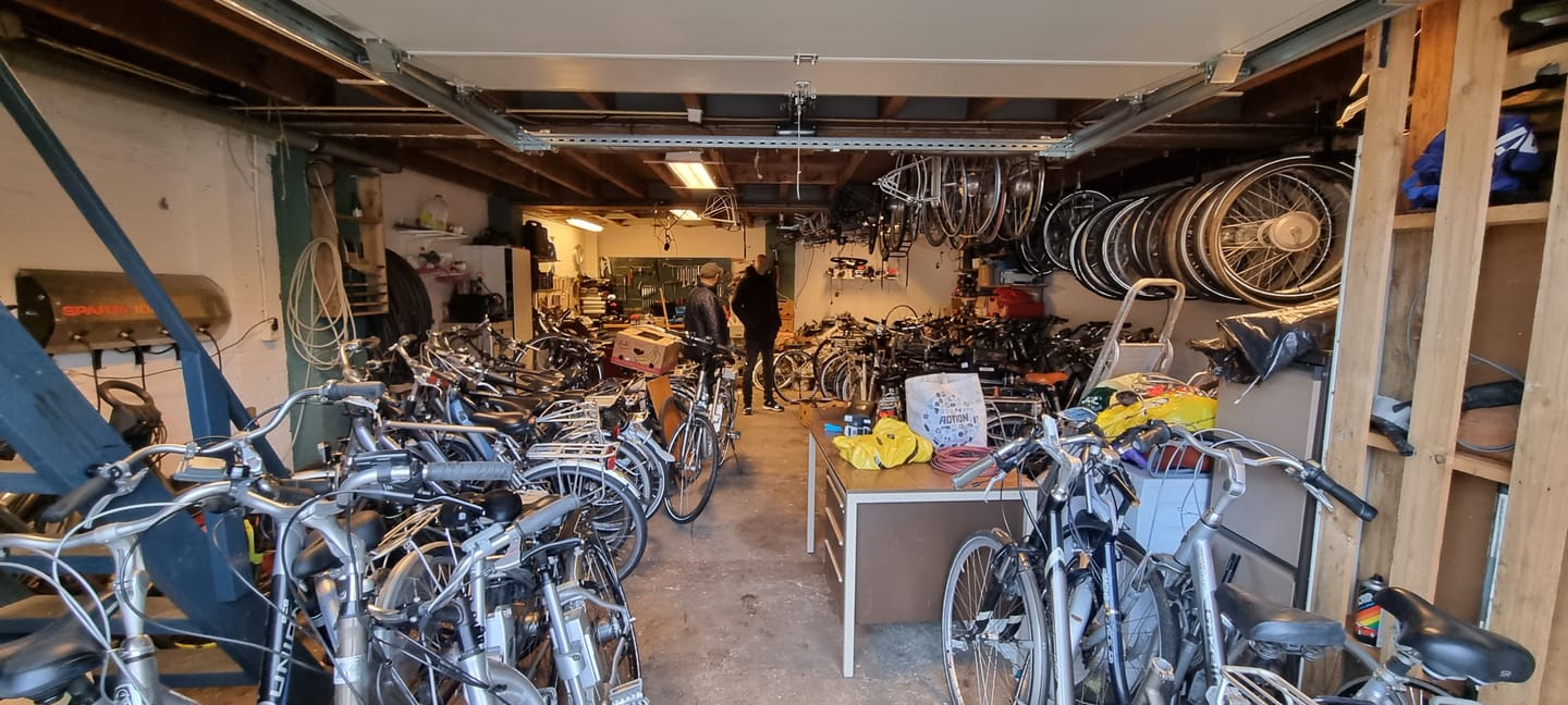 Bekijk foto 5 van Burgemeester van Houtlaan 144