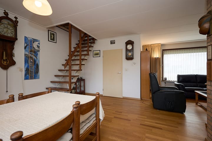 Foto 2 van van Middelhovenstraat 67