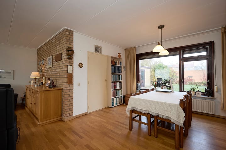 Foto 7 van van Middelhovenstraat 67