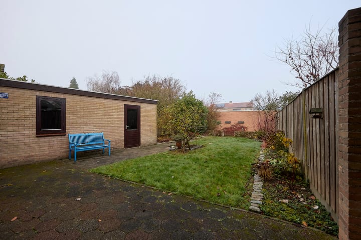 Foto 14 van van Middelhovenstraat 67