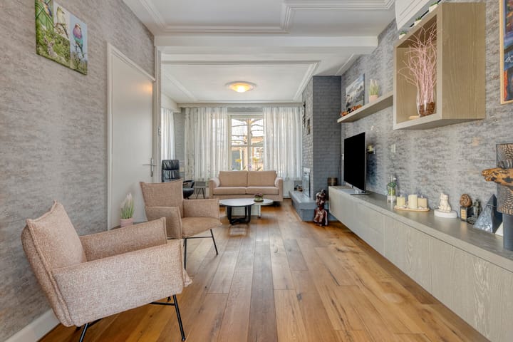 Foto 18 van Raadhuisstraat 12