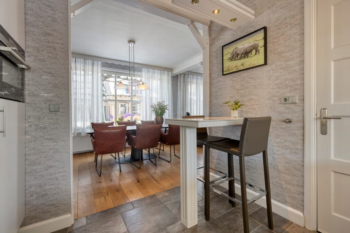 Foto 28 van Raadhuisstraat 12