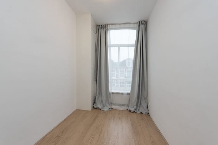 Foto 12 van Burmanstraat 8-3