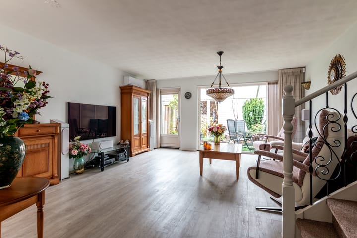 Foto 2 van Woestduijnstraat 25