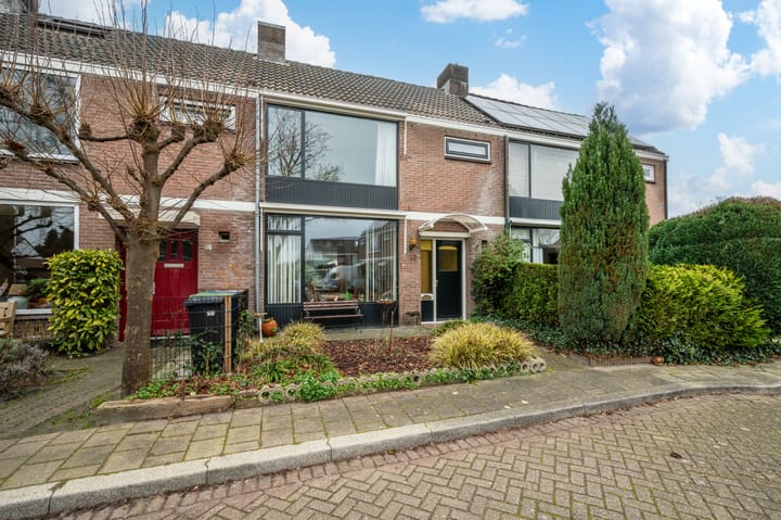 Van Goghstraat 10
