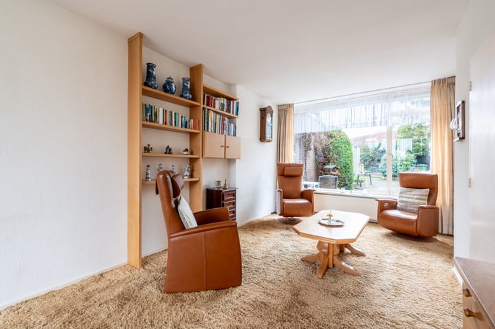 Foto 4 van Van Goghstraat 10